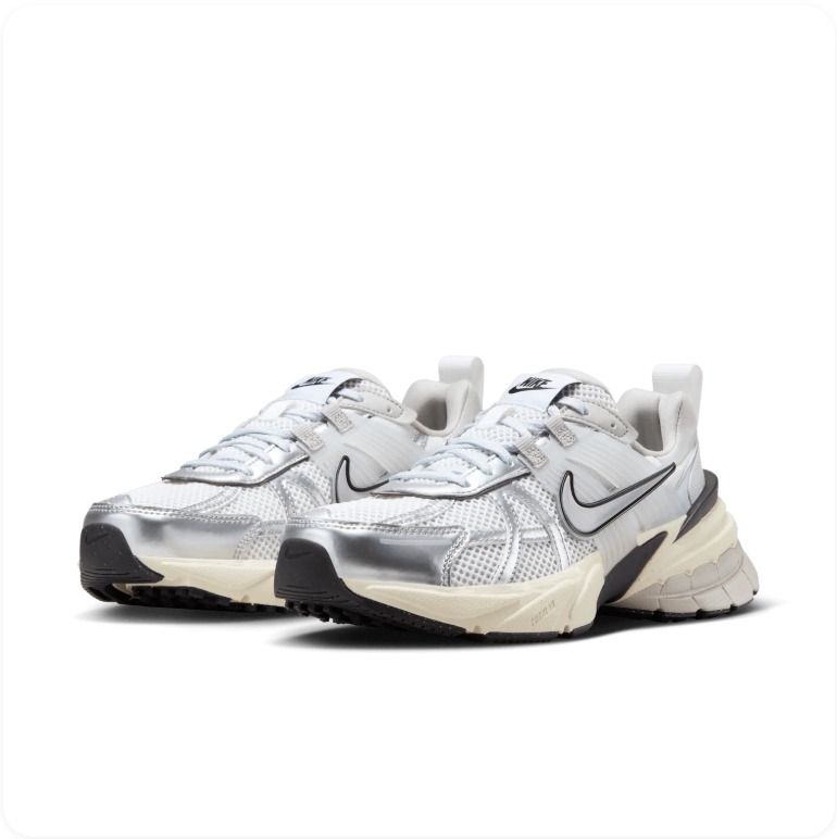 Nike V2K Run – White / Pure Platinum / Black