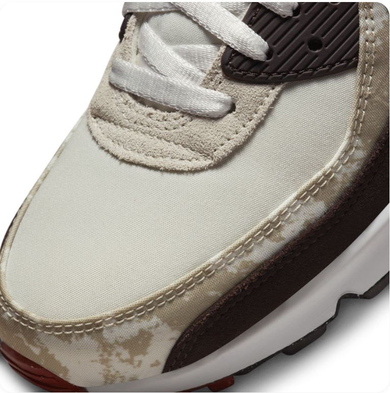 Nike Air Max 90 SE – Dark Espresso / Desert Camo / University Red