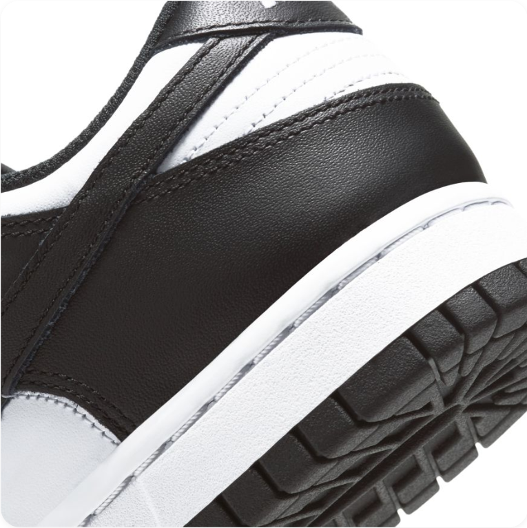 Nike Dunk Low – White / Black (Panda)