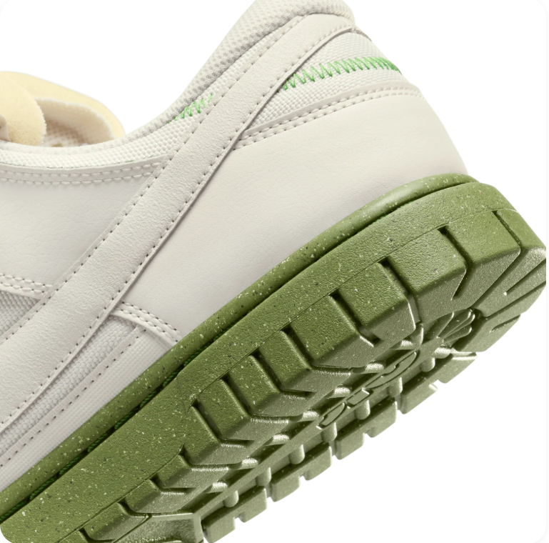 Nike Dunk Low Jumbo – Sail / Chlorophyll